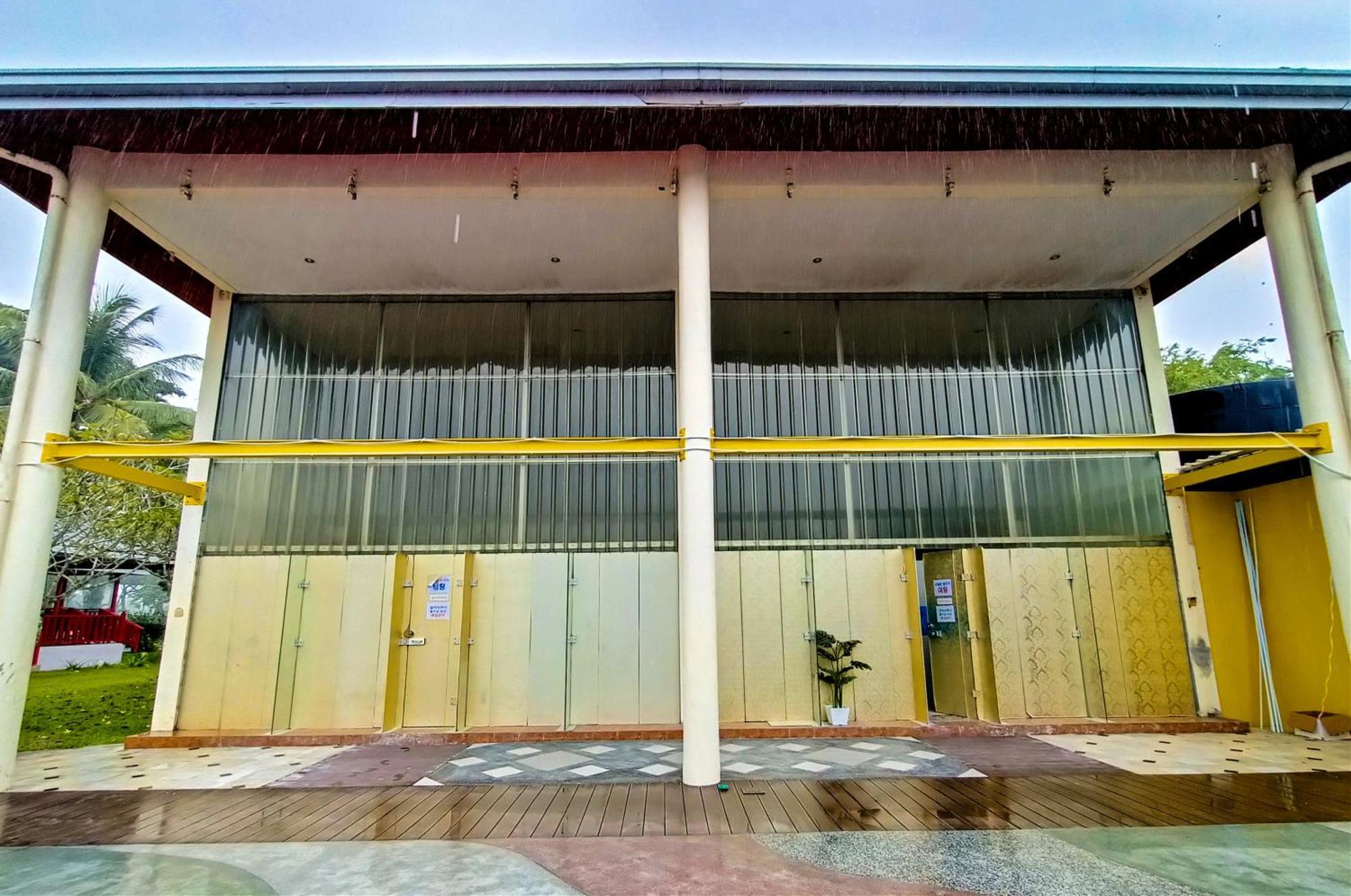 Artitaya Borneo Golf & Resort Papar Exterior foto