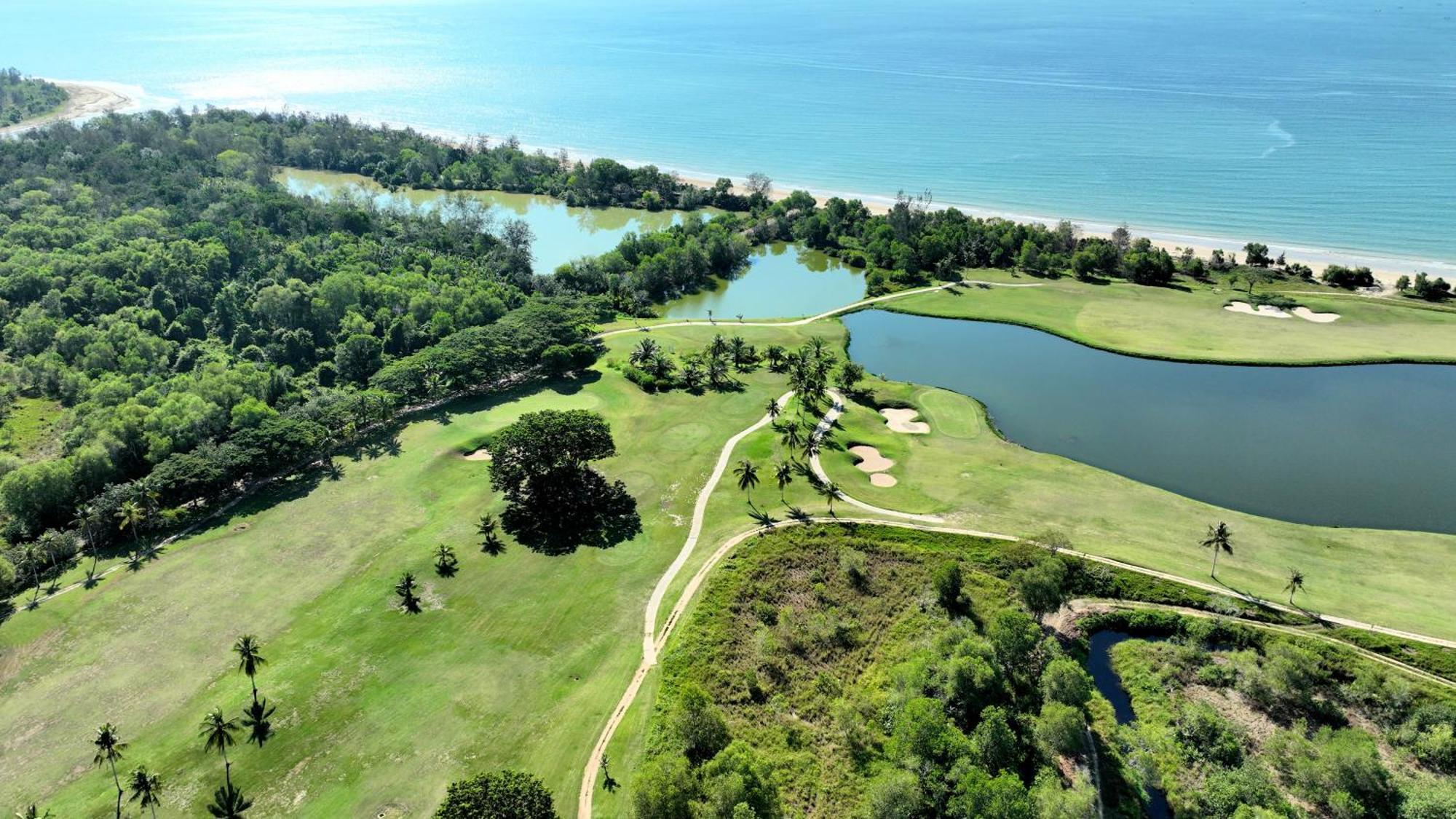 Artitaya Borneo Golf & Resort Papar Exterior foto